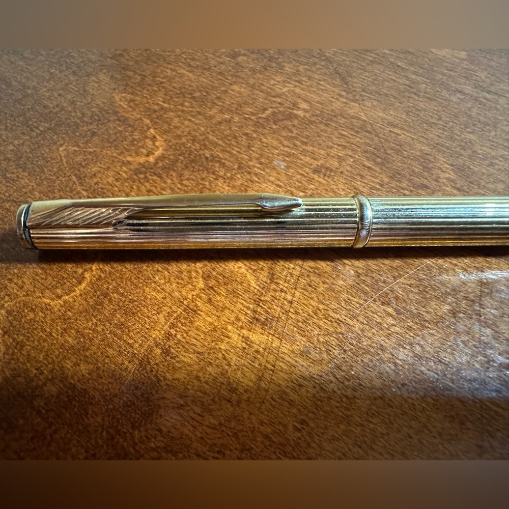 Parker Insignia Prestige Ballpoint Pen Gold Plated Ribbed Cicele Pattern - Picture 8 of 11